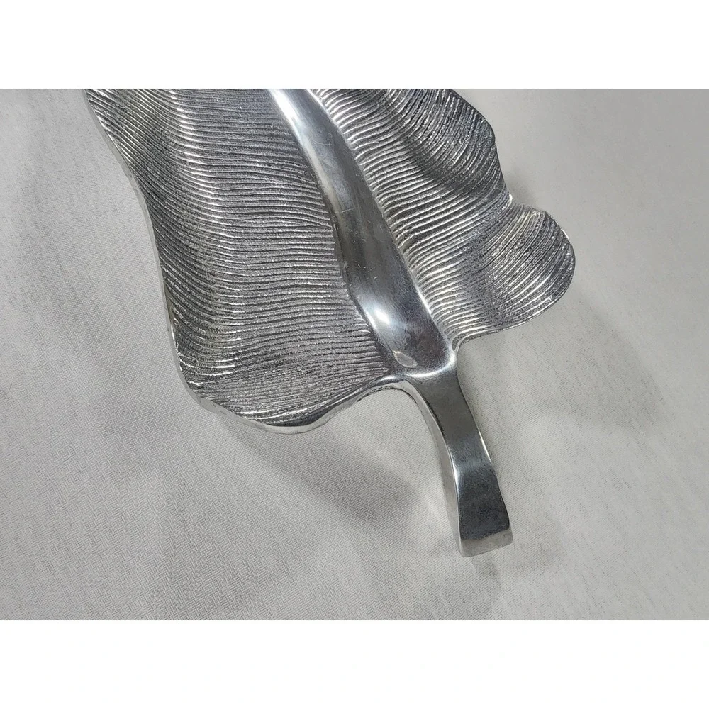 Unbranded vintage aluminum
